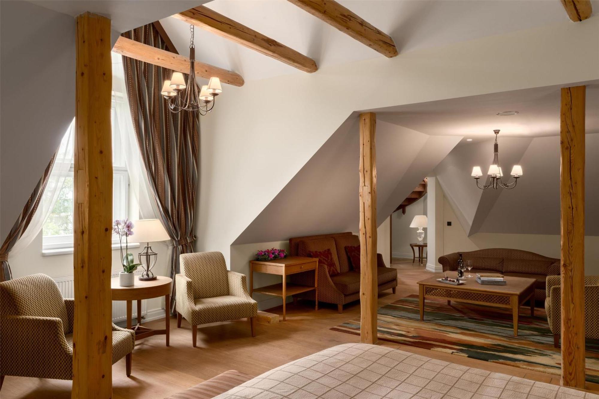 Grand Hotel Kempinski High Tatras Strbske Pleso Exterior photo