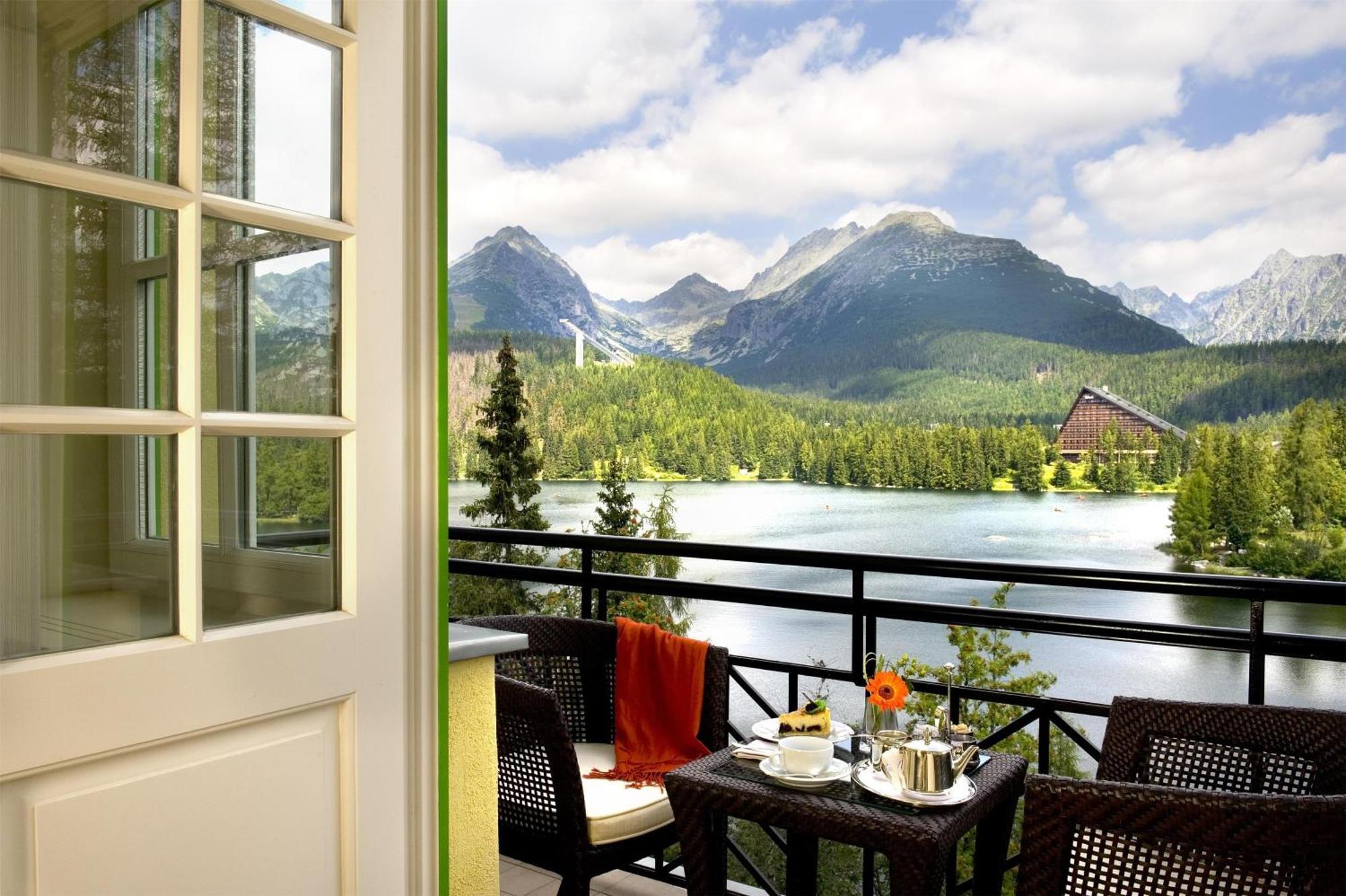 Grand Hotel Kempinski High Tatras Strbske Pleso Exterior photo
