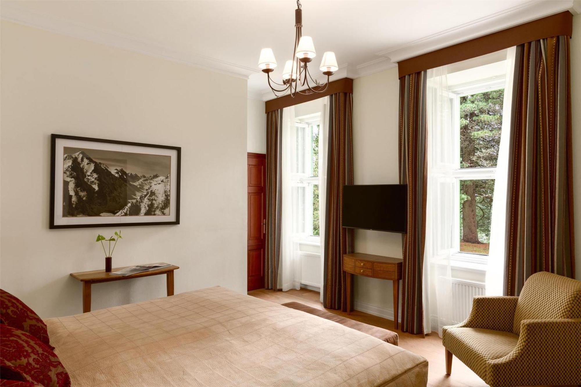 Grand Hotel Kempinski High Tatras Strbske Pleso Exterior photo