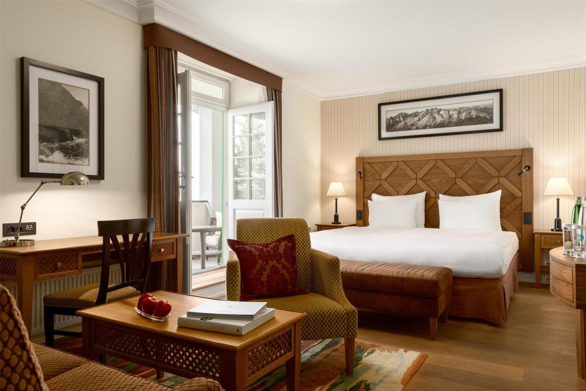 Grand Hotel Kempinski High Tatras Strbske Pleso Exterior photo