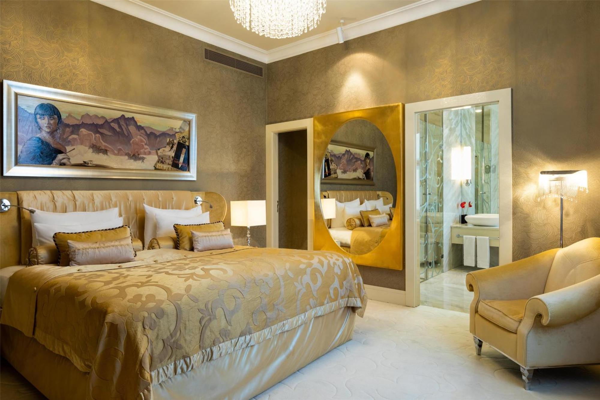 Grand Hotel Kempinski High Tatras Strbske Pleso Exterior photo