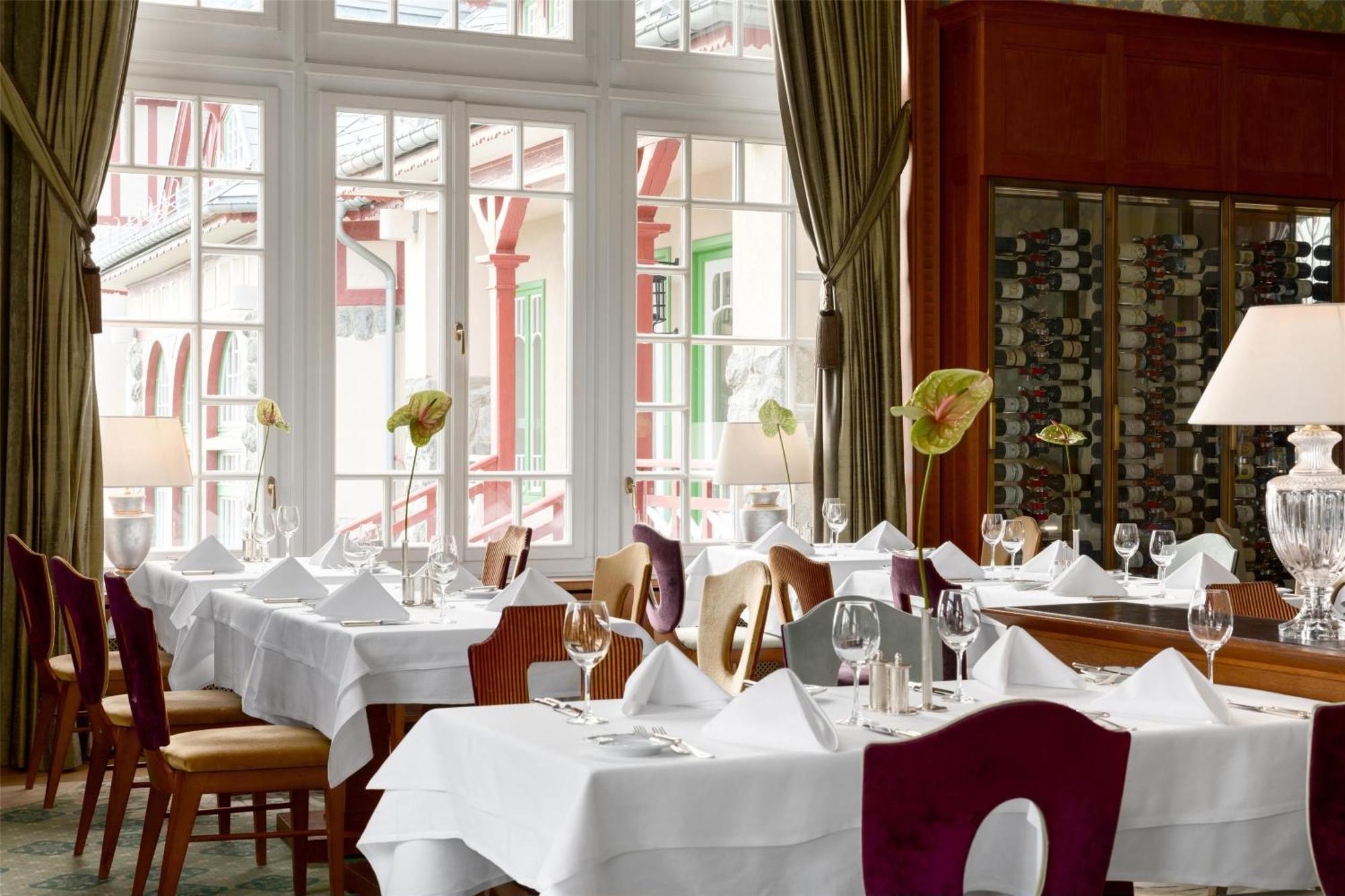 Grand Hotel Kempinski High Tatras Strbske Pleso Exterior photo